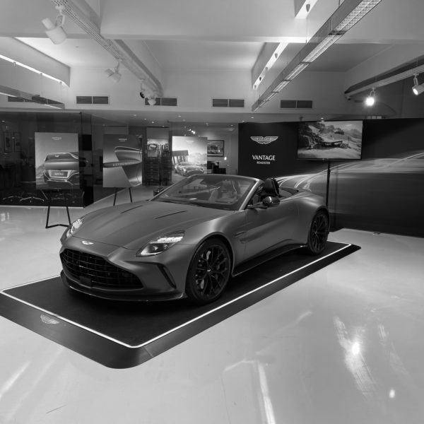 Aston Martin Vantage Roadster